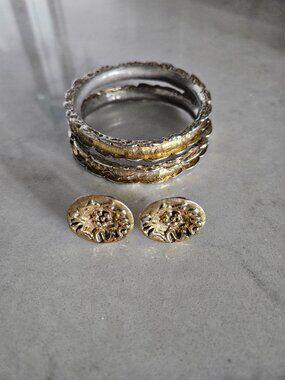 RARE & VINTAGE SET OF ZENTALL SCALLOPED-EDGE METAL BRACELETS & MATCHING EARRINGS